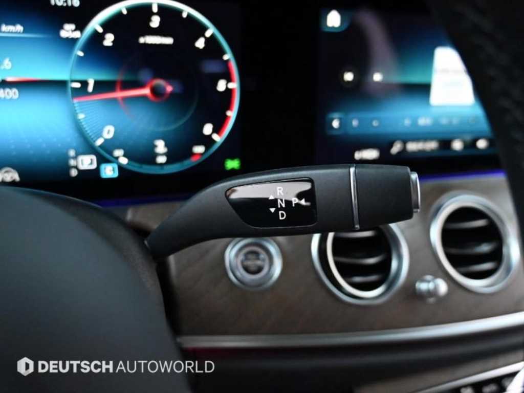 Mercedes Benz E class - Vista 9