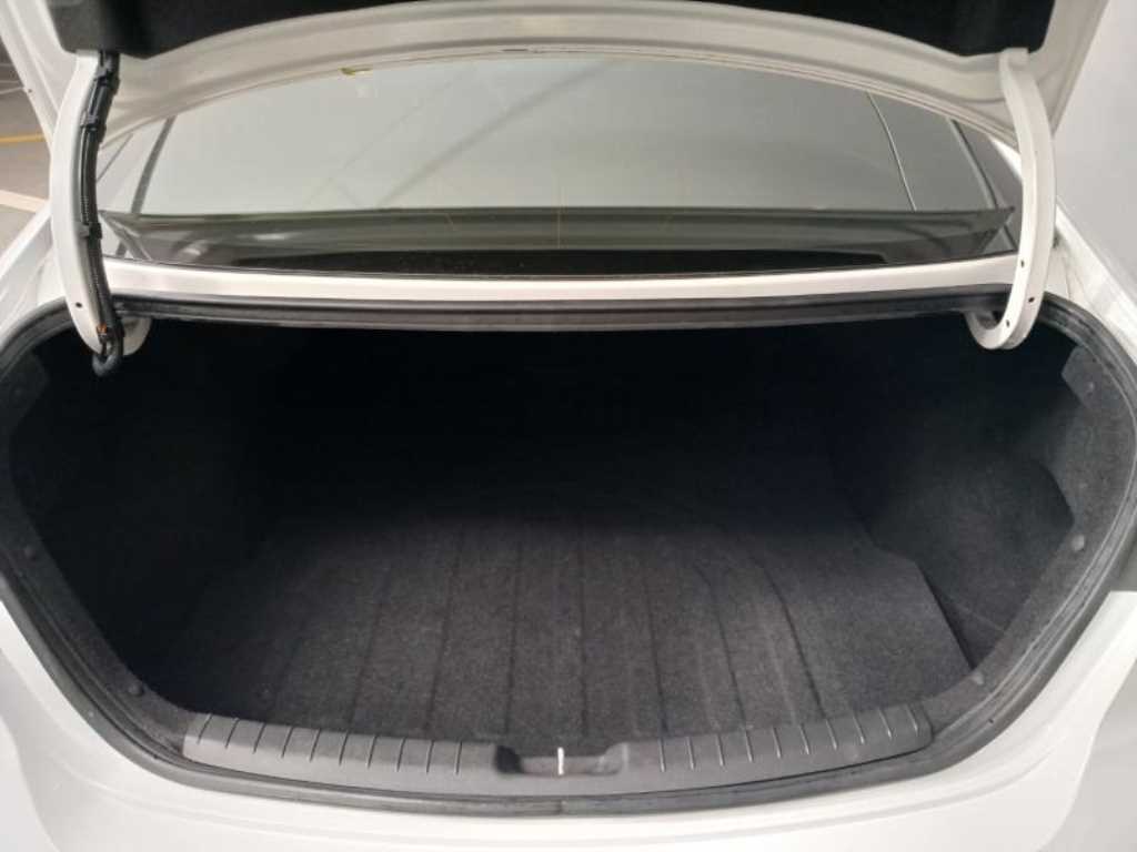 HYUNDAI Avante 2018 Blanco - Importación desde Corea - HF Imports Iquique - Foto 18