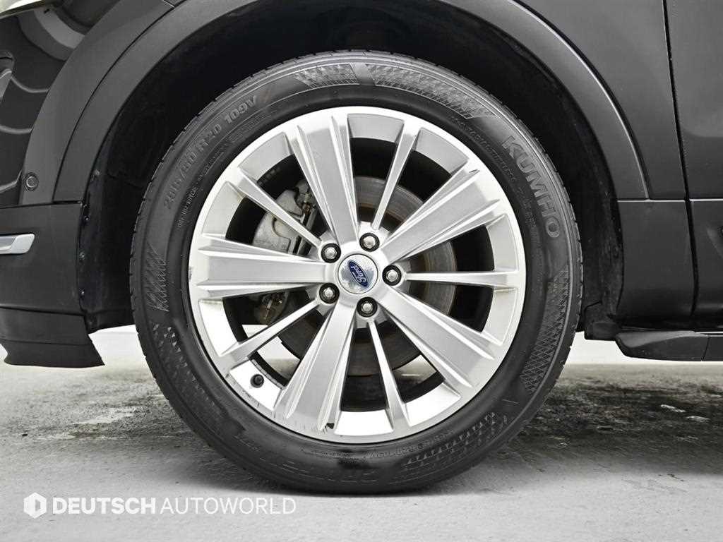 Ford Explorer - Vista 4