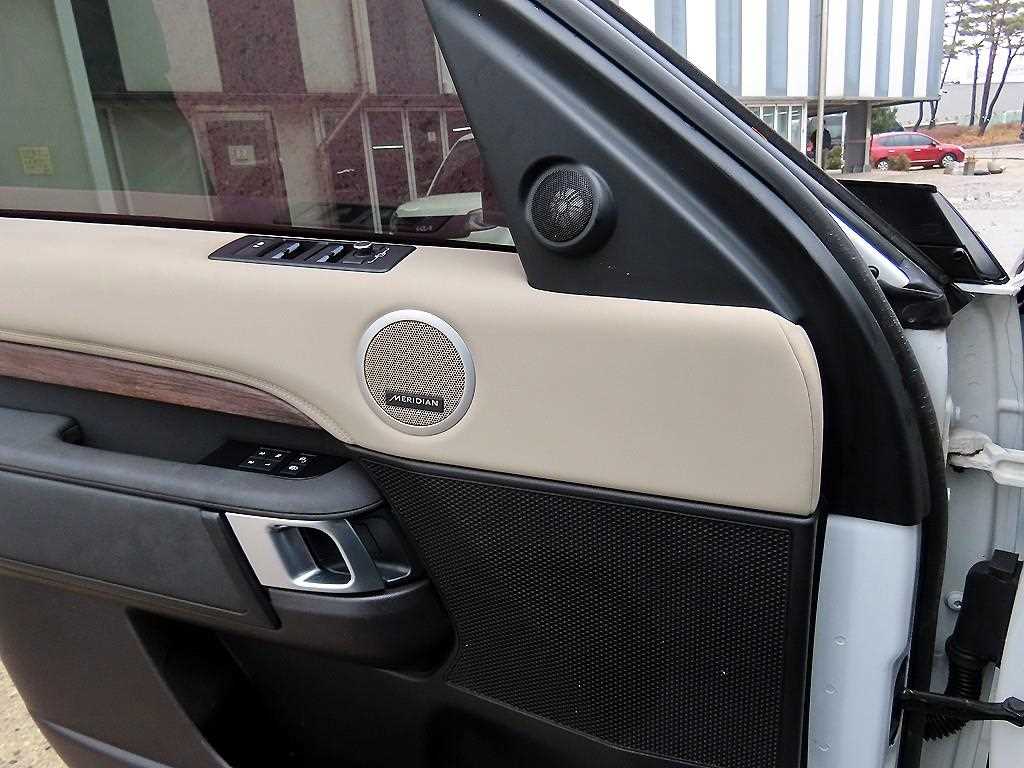 Land Rover Discovery - Vista 11