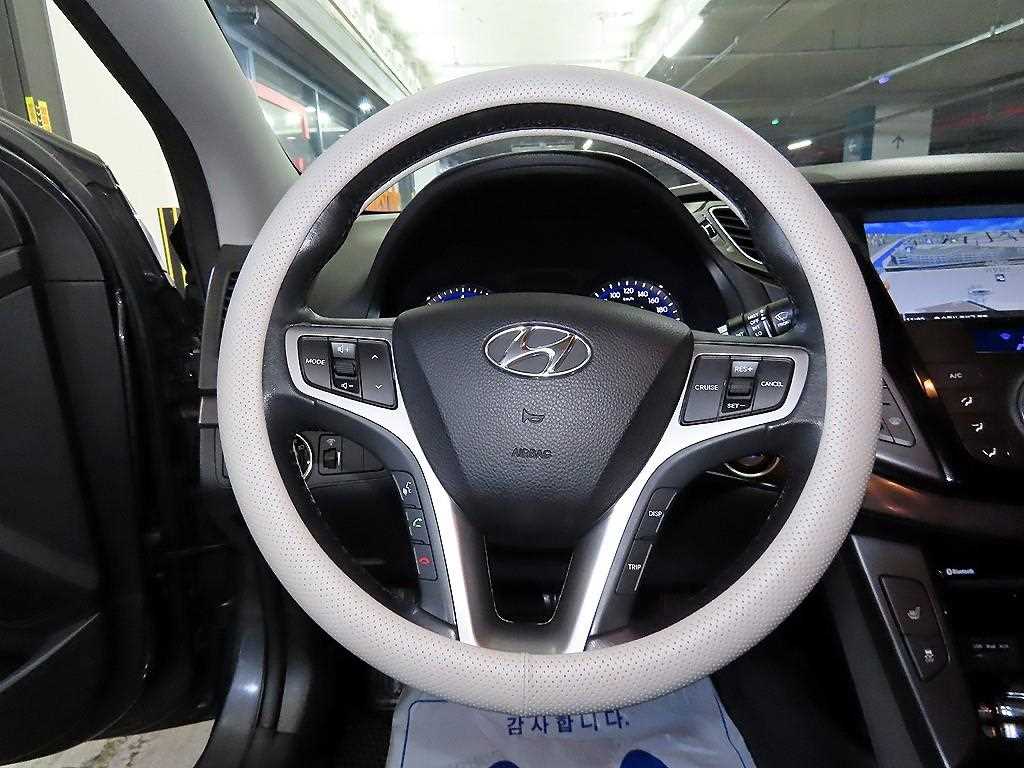 HYUNDAI i40 - Vista 8