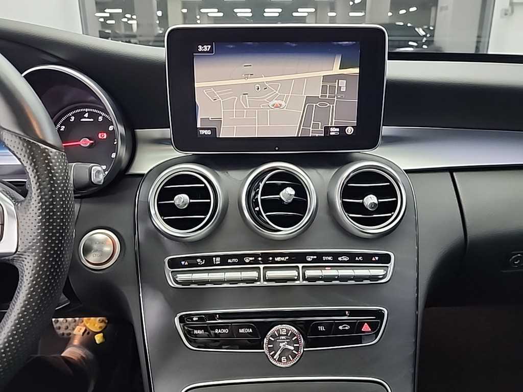 Mercedes Benz C Class - Vista 10