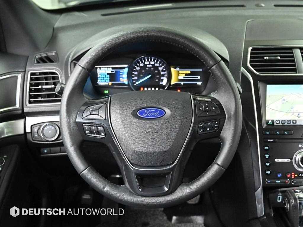 Ford Explorer - Vista 12