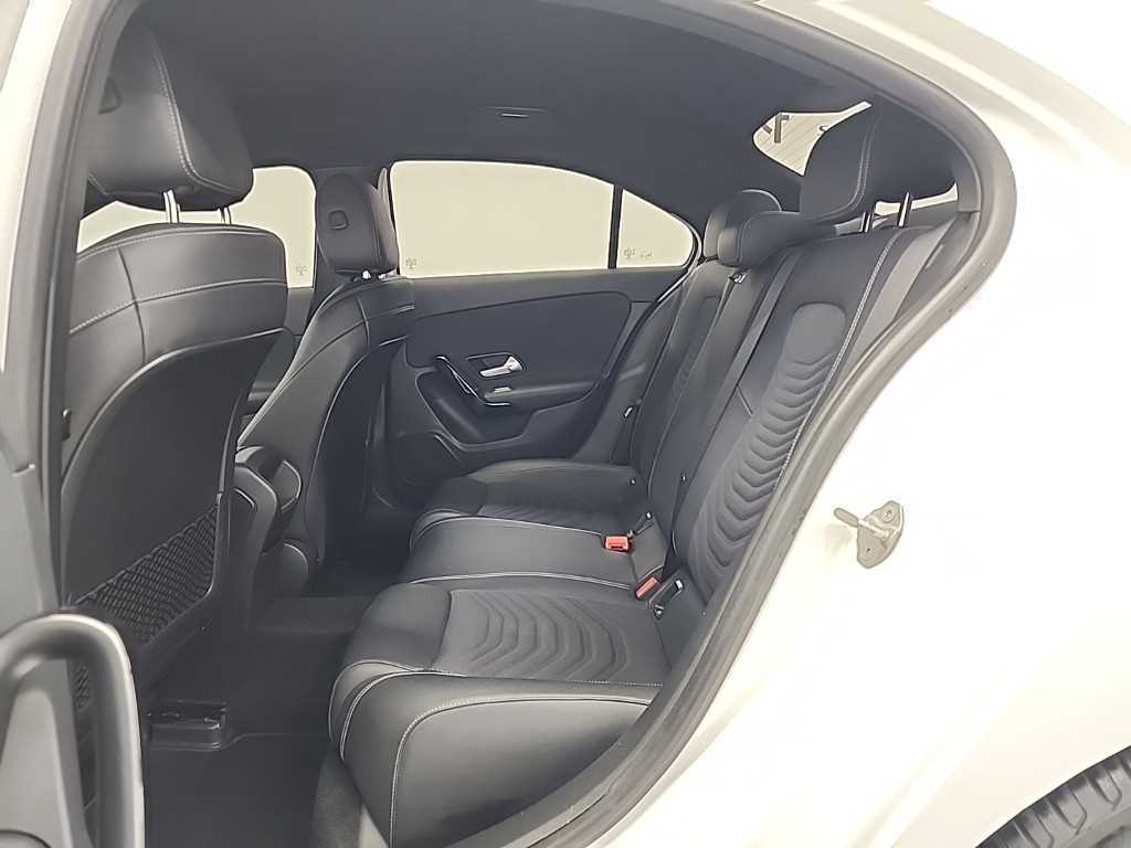 Mercedes Benz A Class - Vista 12