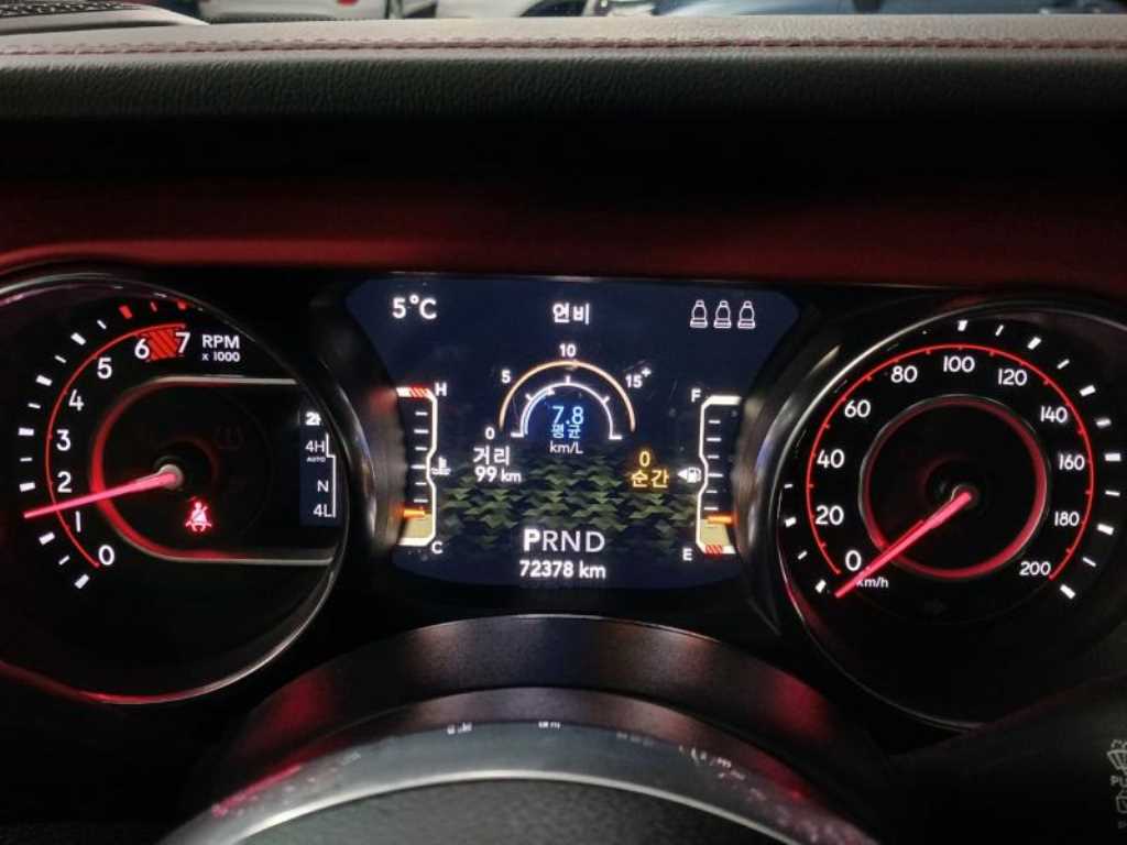 Jeep Wrangler - Vista 10