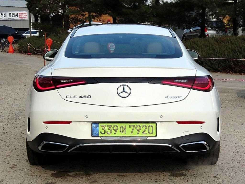 Mercedes Benz CLE Class - Vista 4