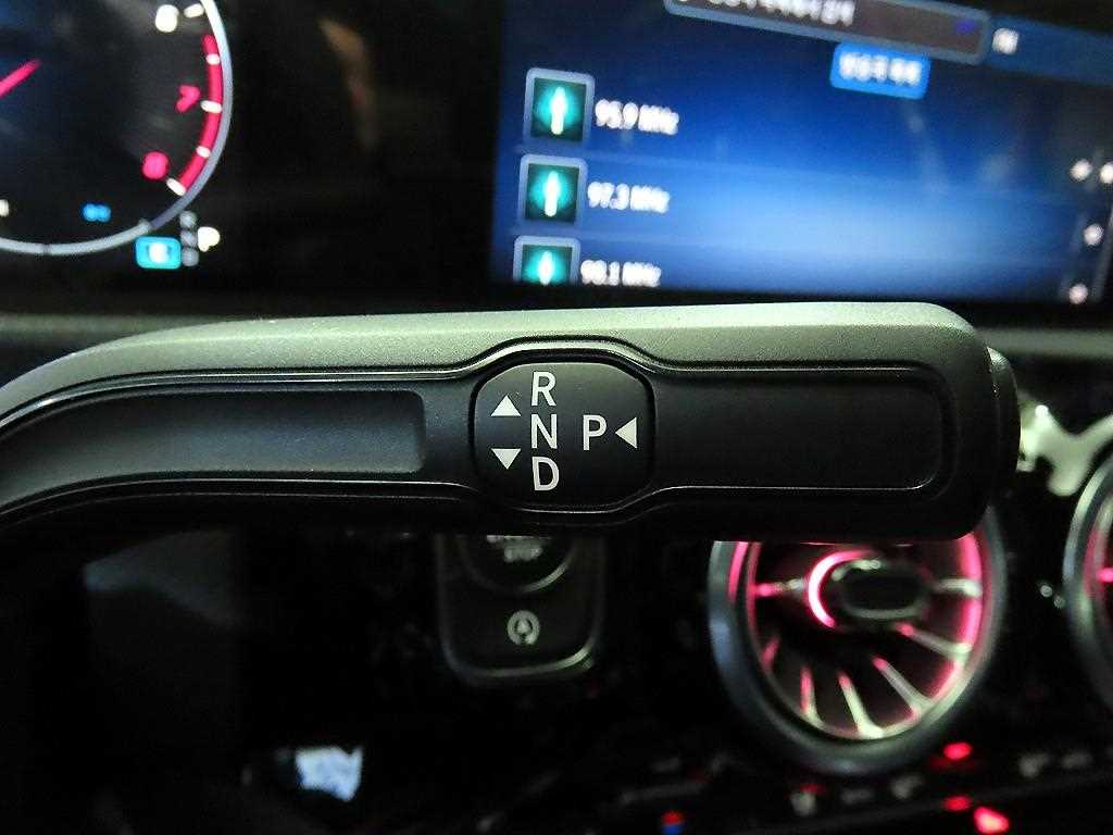 Mercedes Benz A Class - Vista 12