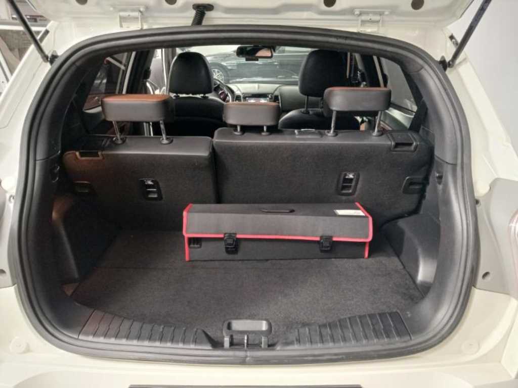 Ssangyong Tivoli 2019 Blanco - Importación desde Corea - HF Imports Iquique - Foto 18