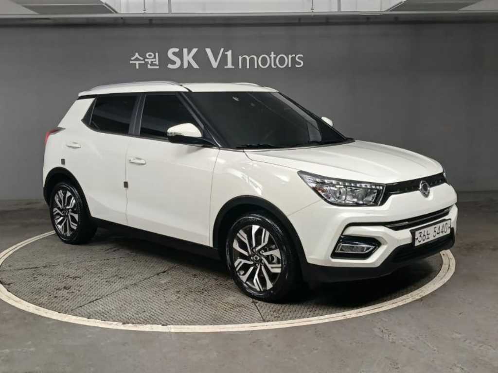 Ssangyong Tivoli - Vista 5
