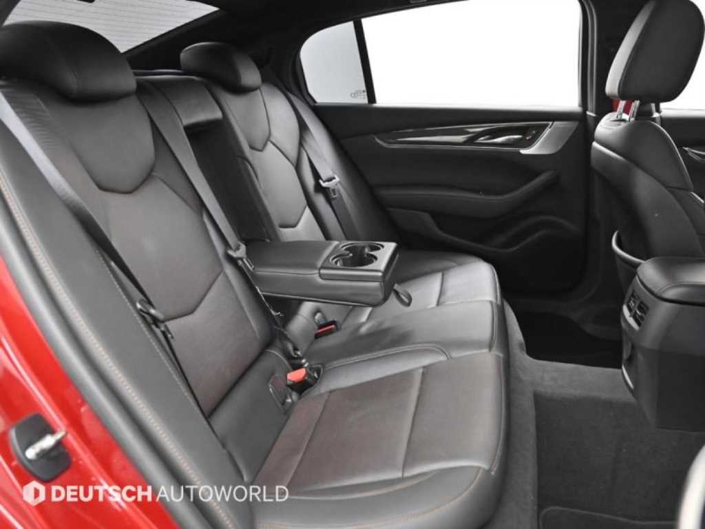 Cadillac CT5 - Vista 12