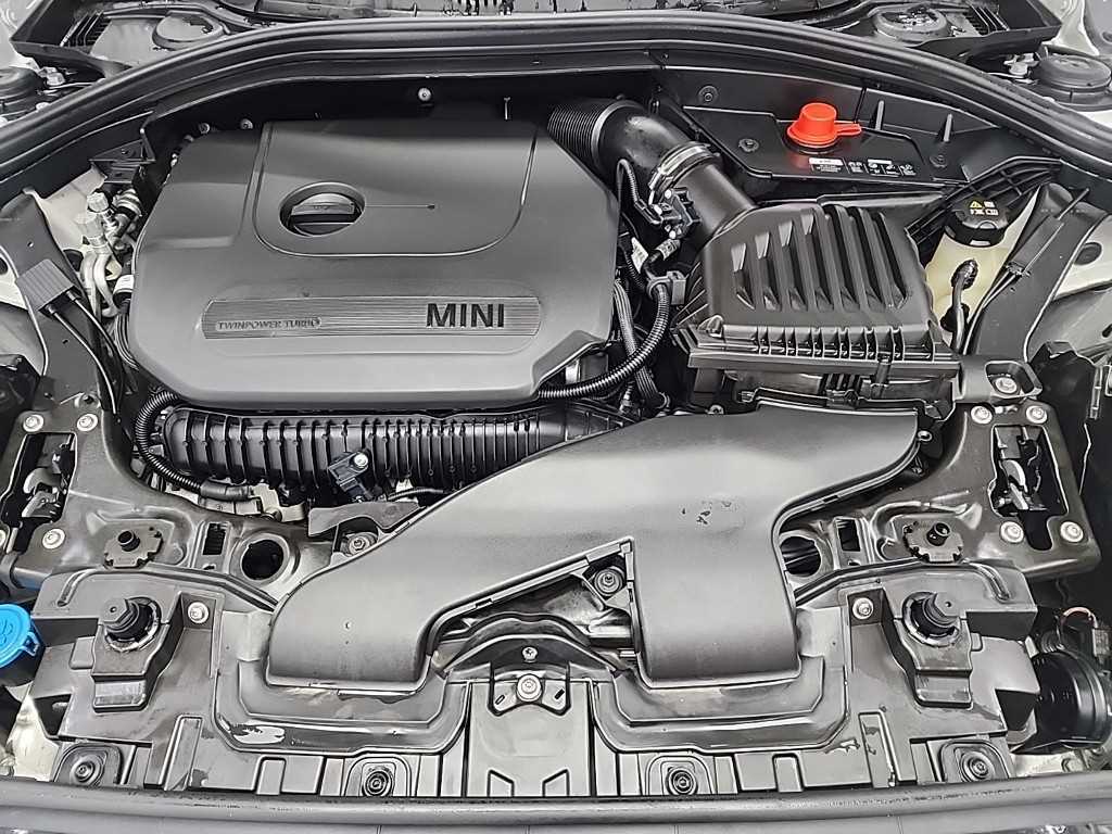 Mini Clubman - Vista 5