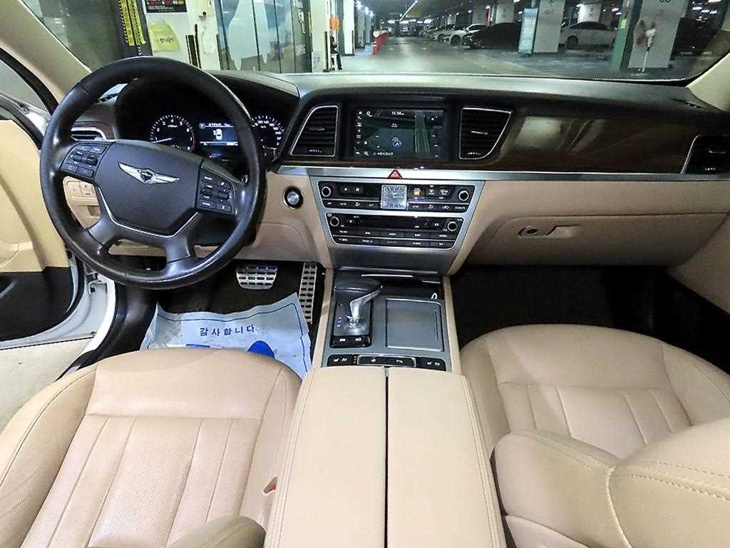 Genesis G80 - Vista 10