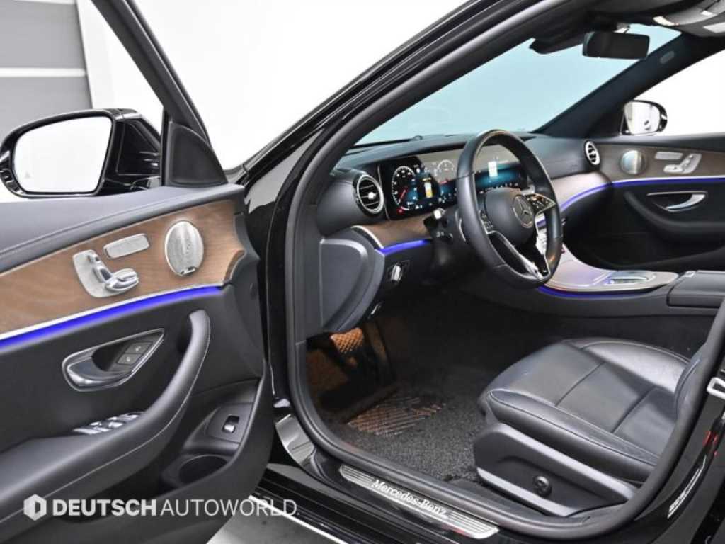 Mercedes Benz E class - Vista 11