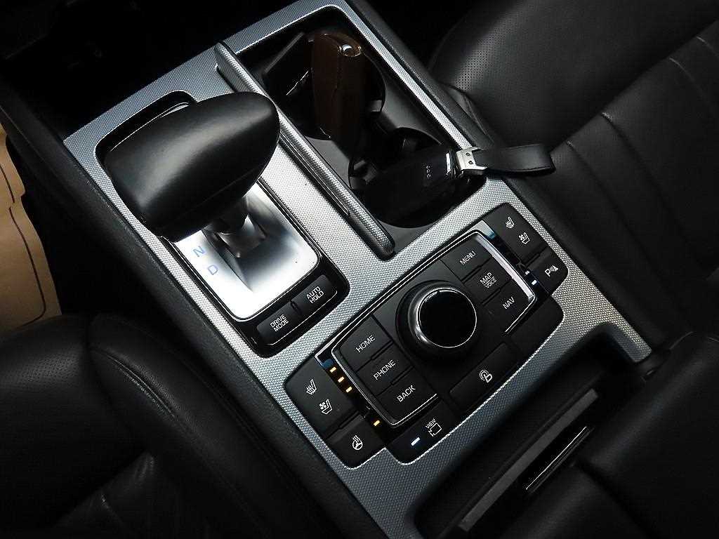 Genesis G80 - Vista 10