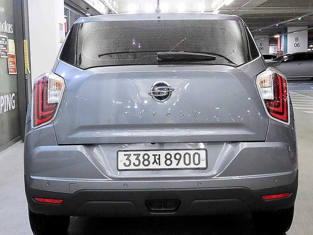 Ssangyong Tivoli - Vista 5