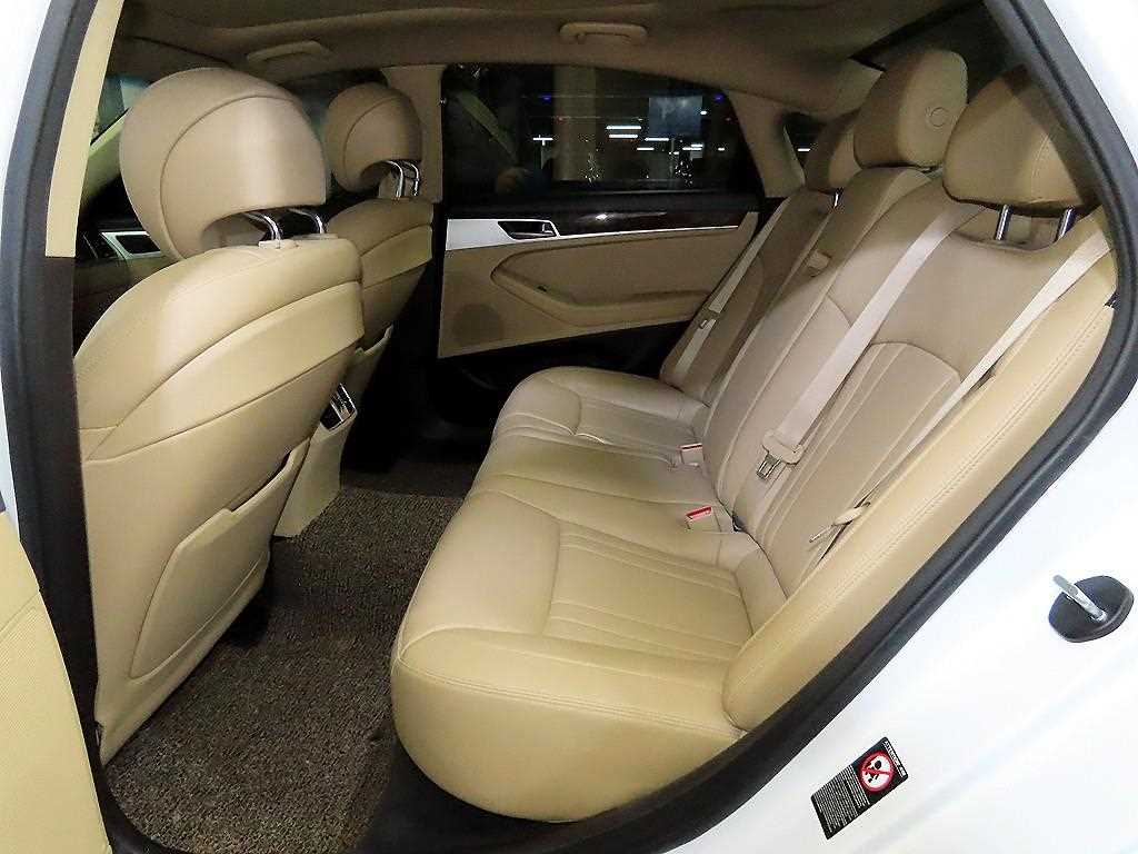 Genesis G80 - Vista 7