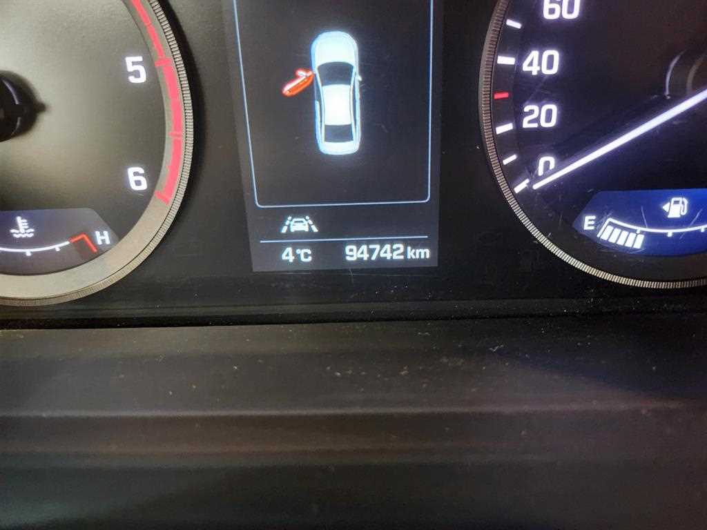 HYUNDAI Sonata - Vista 12