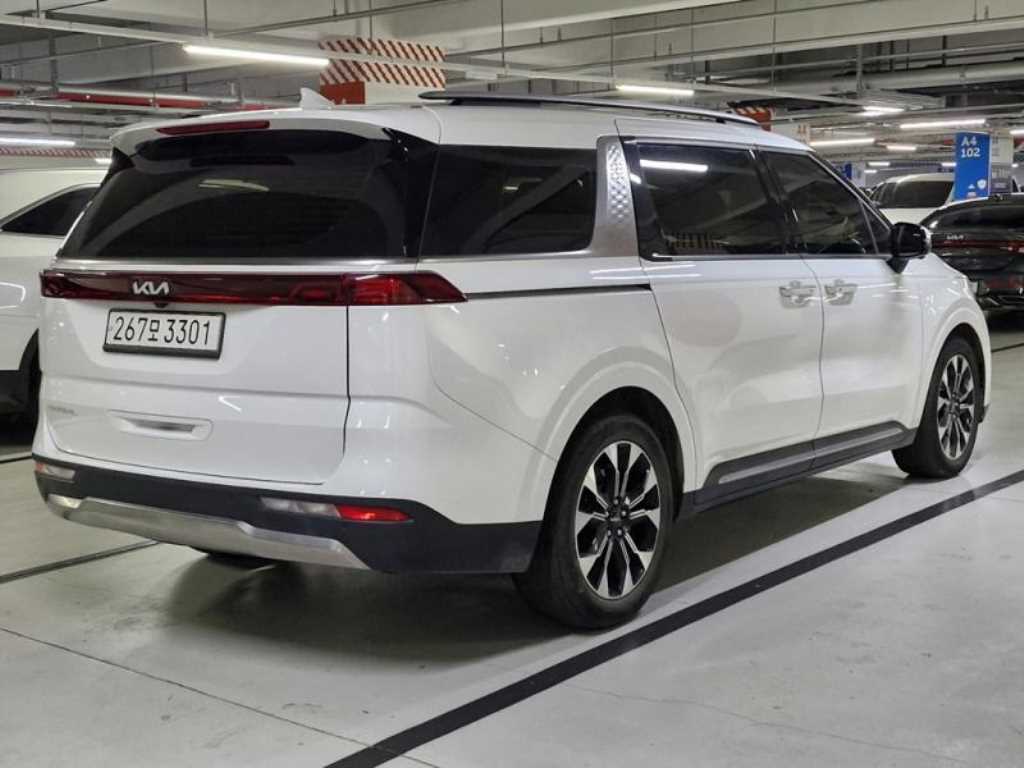 KIA Carnival - Vista 4