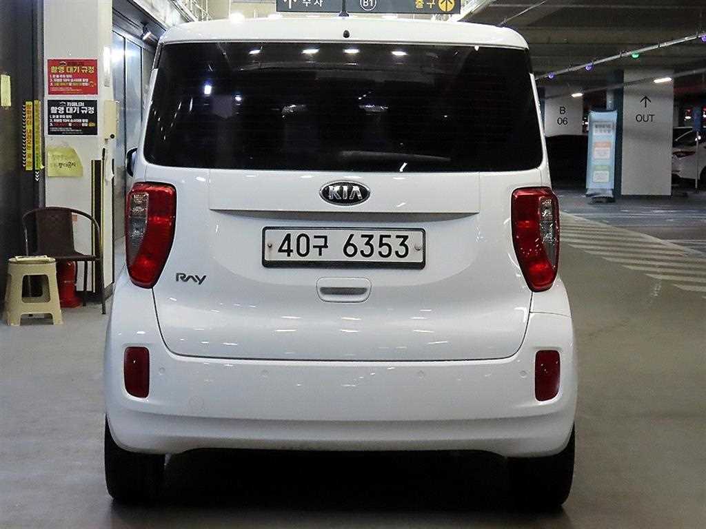 KIA Ray - Vista 5
