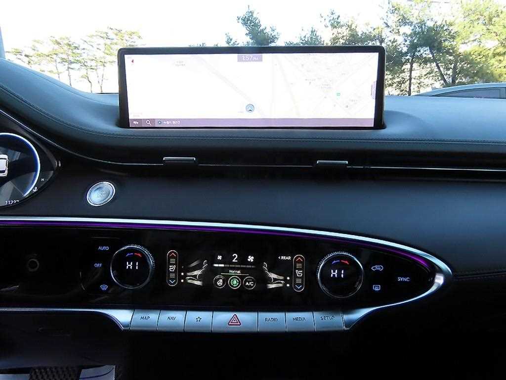 Genesis GV70 - Vista 12