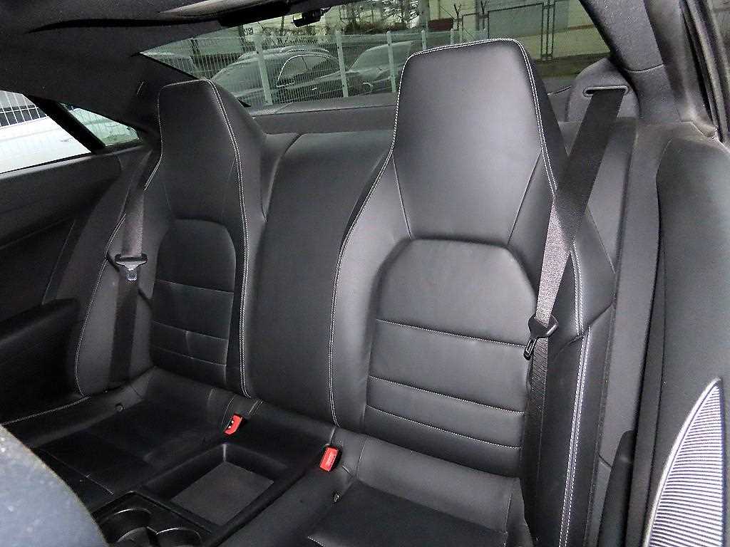 Mercedes Benz E class - Vista 6