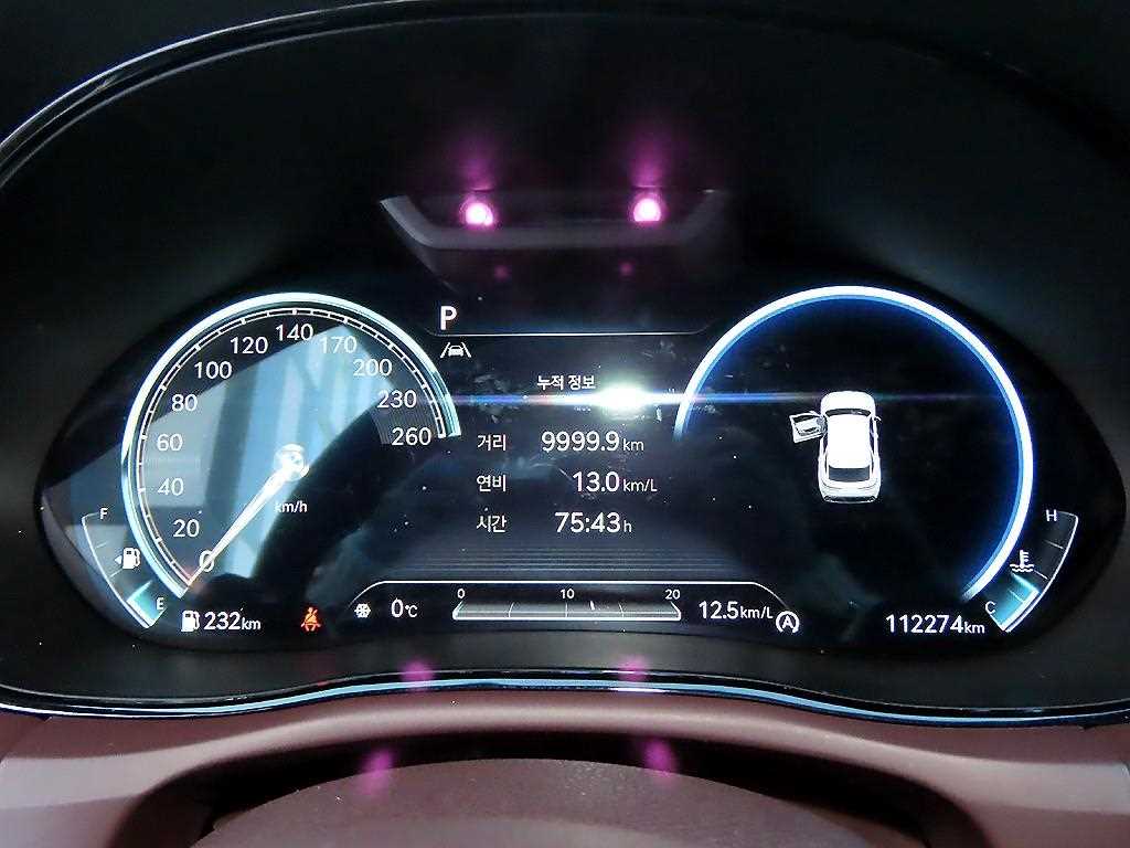 Genesis GV70 - Vista 9