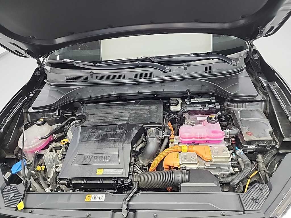 HYUNDAI Kona - Vista 5