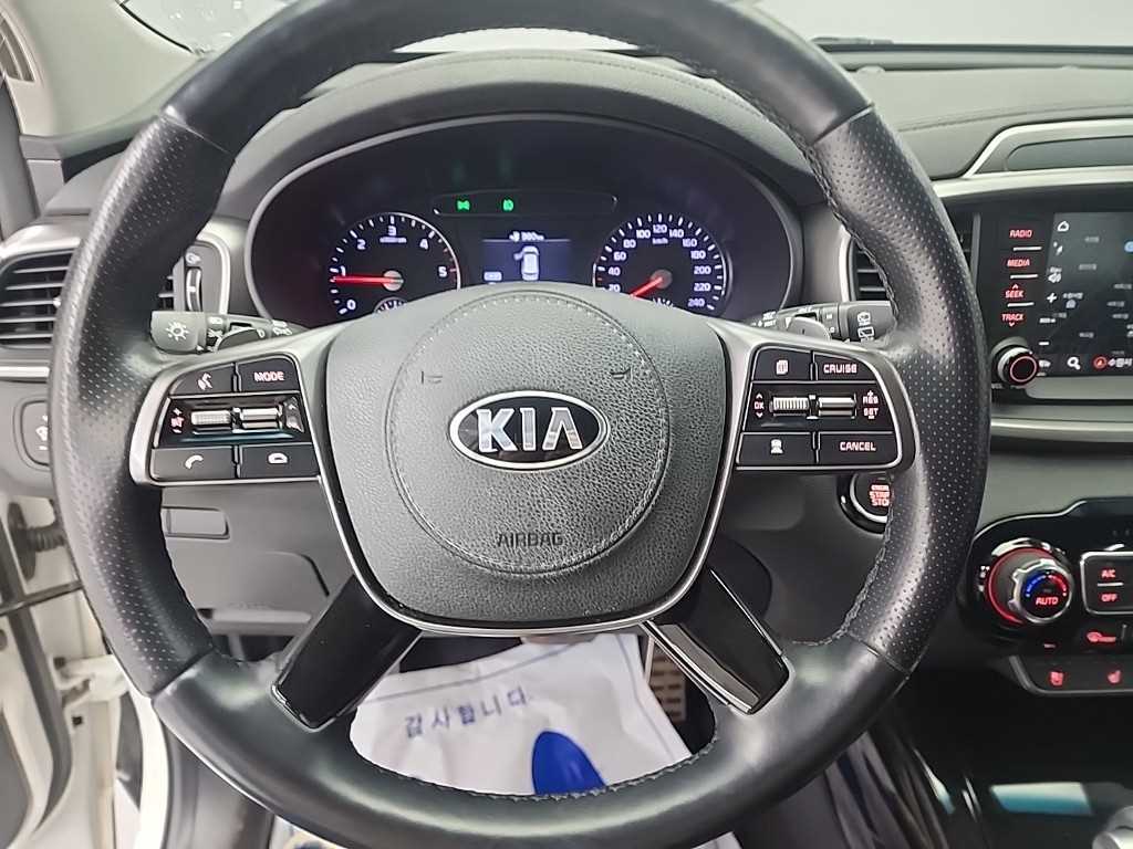KIA Sorento - Vista 9