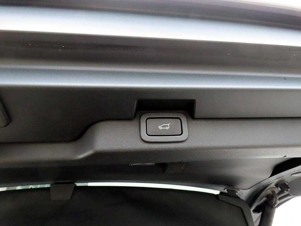 Land Rover Discovery 2019 Blanco - Importación desde Corea - HF Imports Iquique - Foto 17