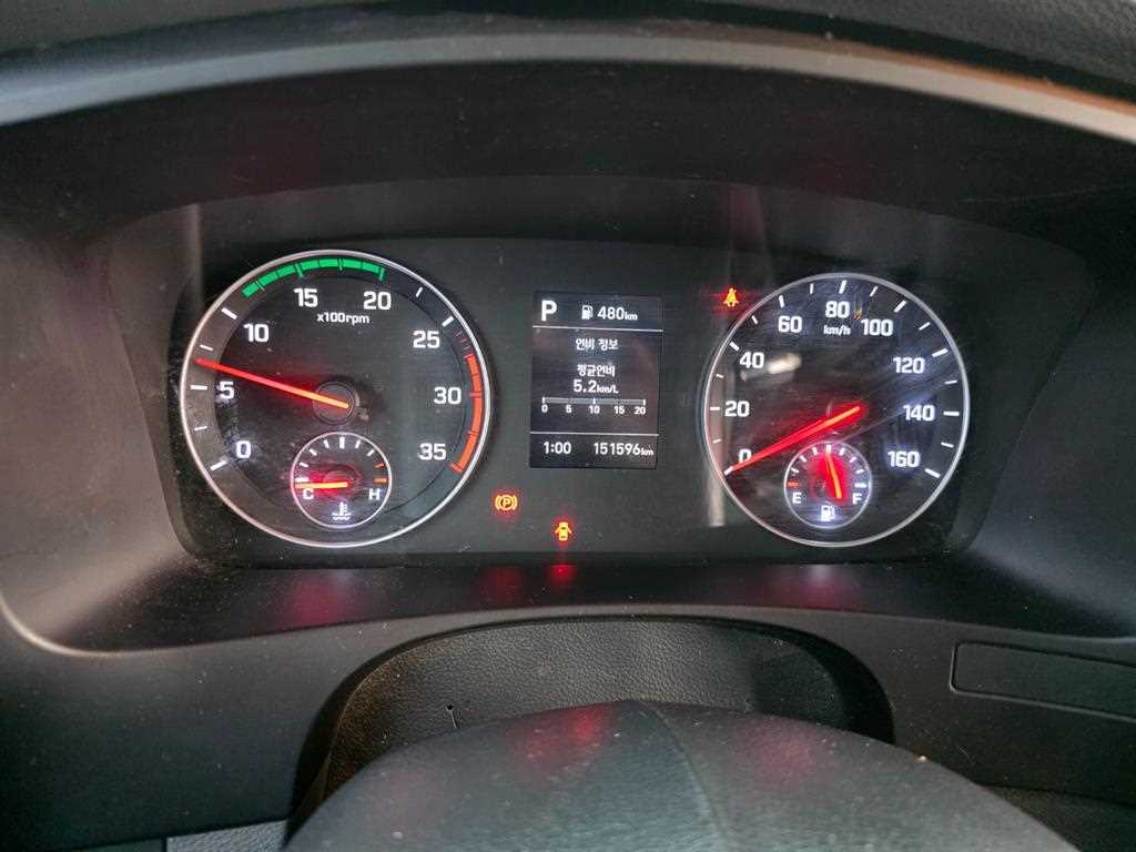 medium and large cargo truck - Vista 9