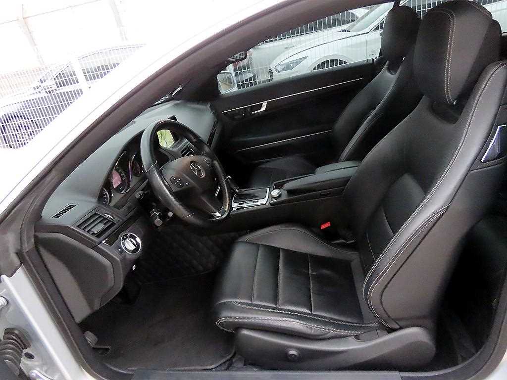 Mercedes Benz E class - Vista 5