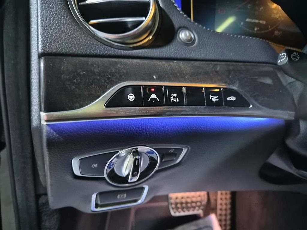 Mercedes Benz S Class - Vista 12