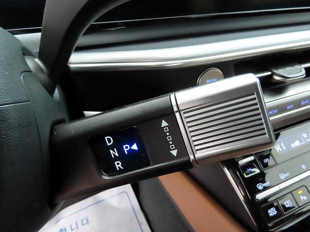 HYUNDAI Grandeur - Vista 10