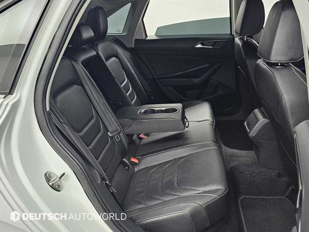 Volkswagen Jetta - Vista 12