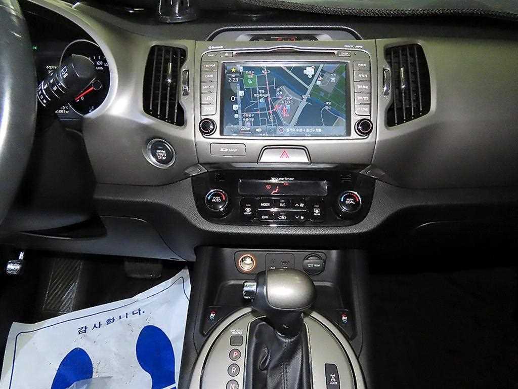 KIA Sportage - Vista 11