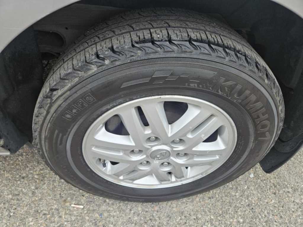 HYUNDAI Starex 2016 Gris - Importación desde Corea - HF Imports Iquique - Foto 17