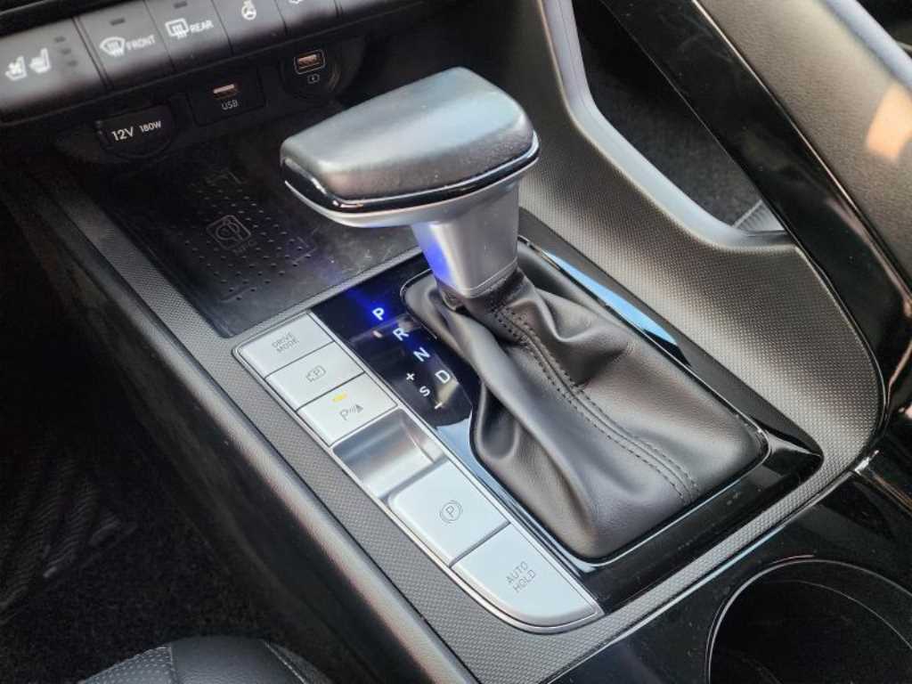 HYUNDAI Avante - Vista 11