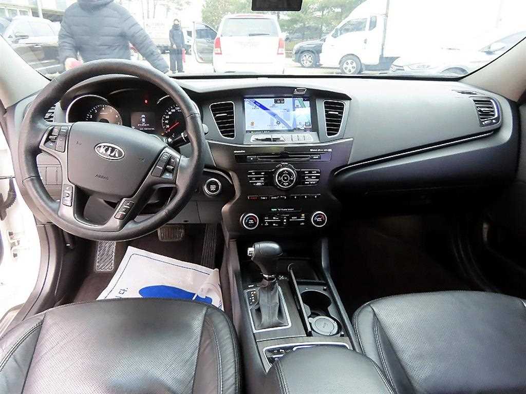 KIA K7 - Vista 7