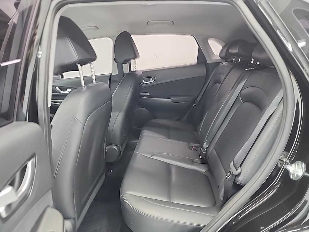 HYUNDAI Kona - Vista 12