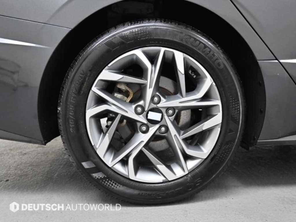 HYUNDAI Sonata - Vista 5