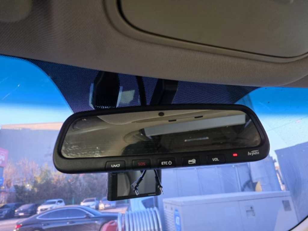 KIA Carnival - Vista 12