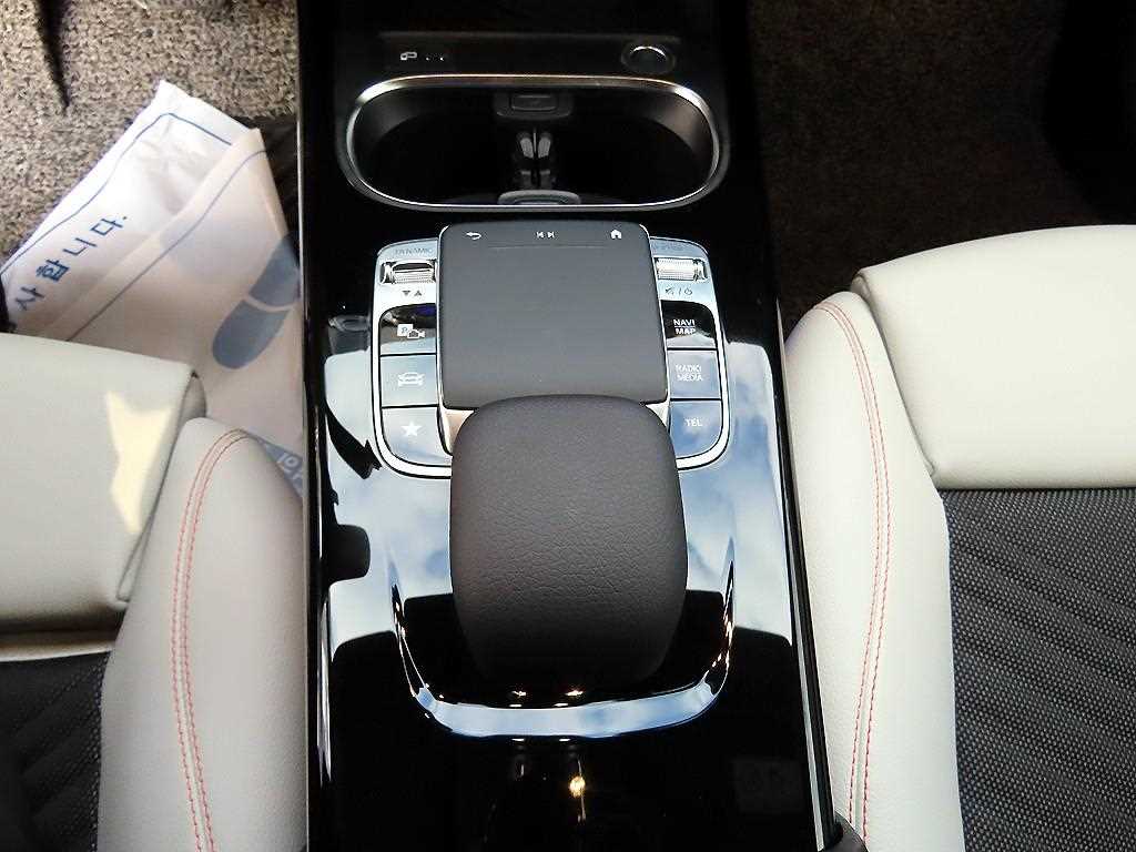 Mercedes Benz A Class - Vista 12