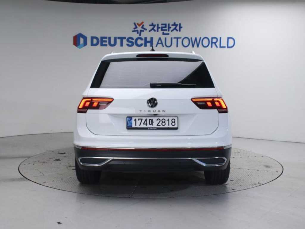 Volkswagen Tiguan - Vista 4