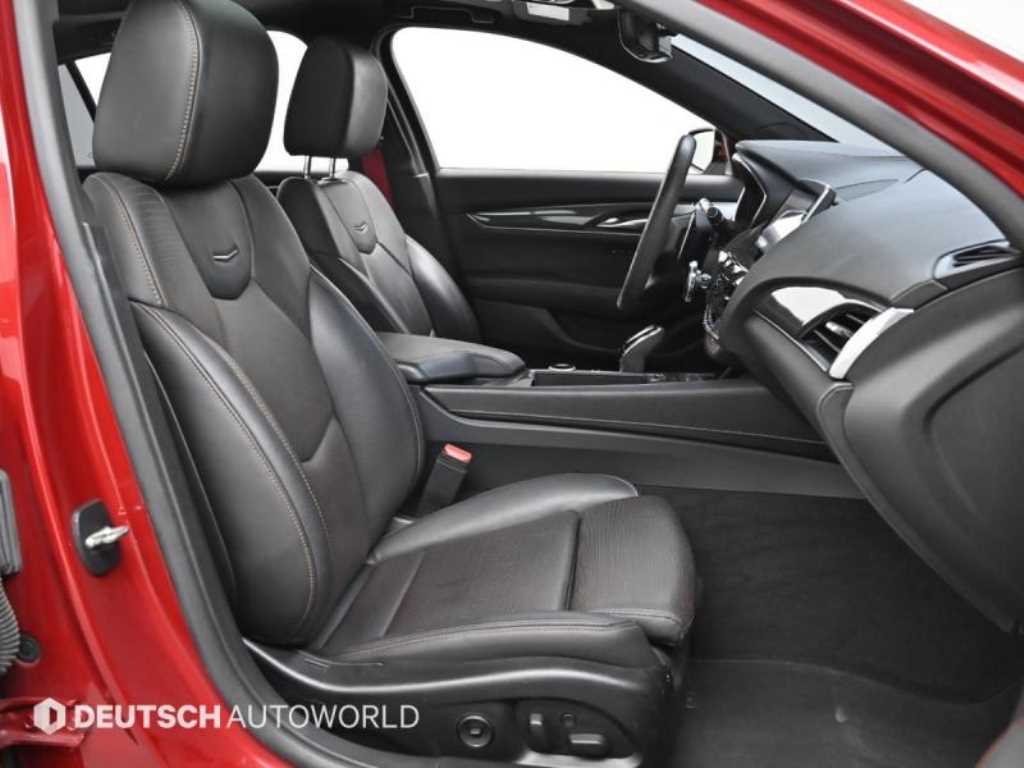 Cadillac CT5 - Vista 10