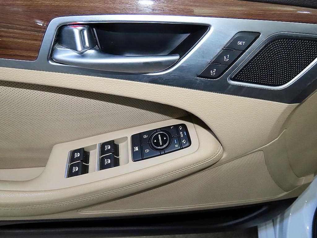 Genesis G80 2017 Blanco - Importación desde Corea - HF Imports Iquique - Foto 13