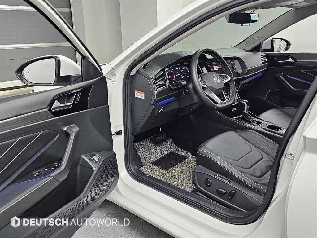 Volkswagen Jetta - Vista 11