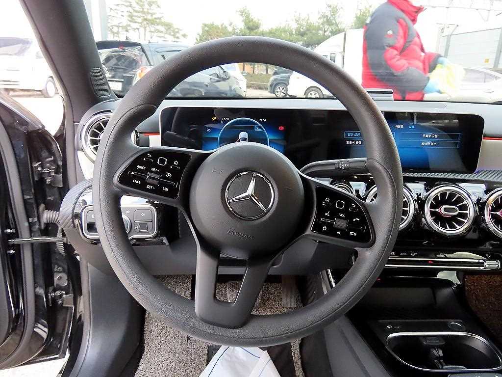 Mercedes Benz A Class - Vista 8