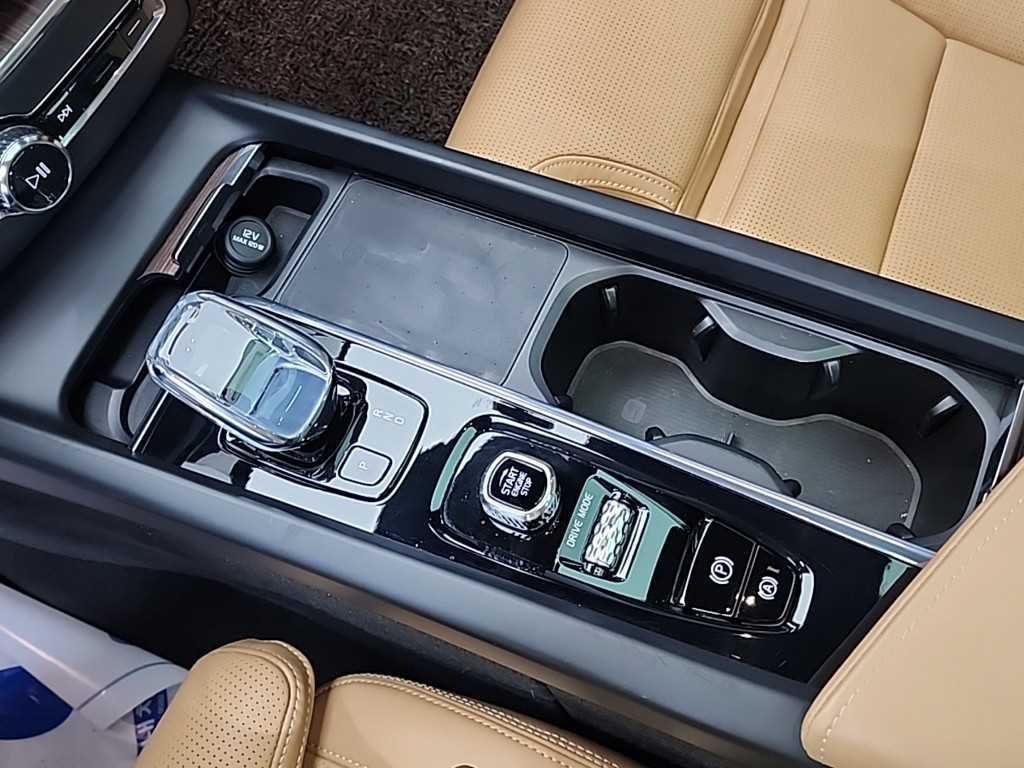 Volvo XC60 - Vista 8