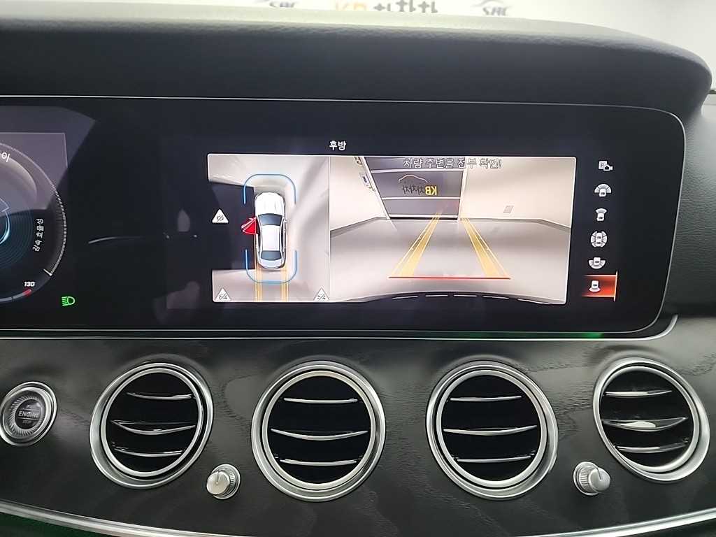 Mercedes Benz E class 2022 Negro - Importación desde Corea - HF Imports Iquique - Foto 17