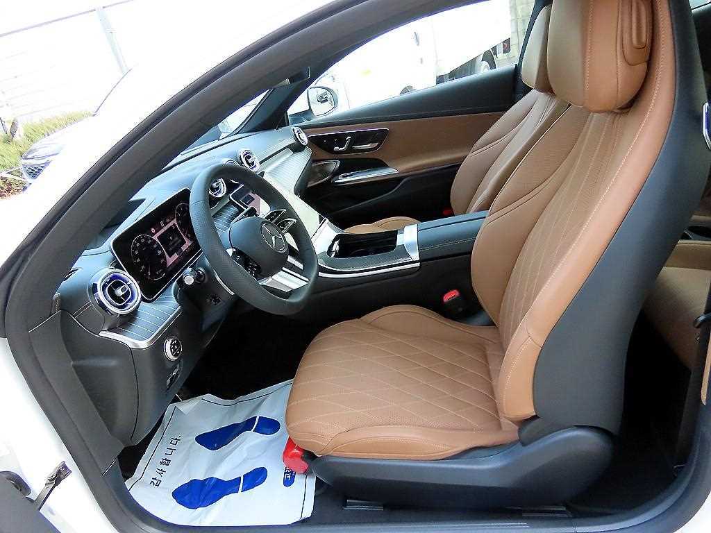 Mercedes Benz CLE Class - Vista 5